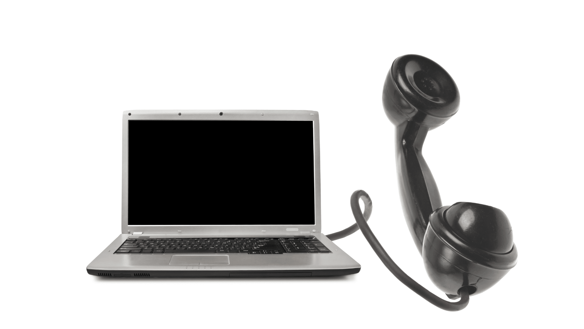 Téléphone relié à un ordinateur pour illustrer la notion de "webcallback"